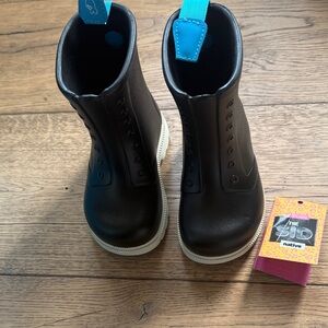 Toddler Native Shoes Black Rain weather Boots with Blue Pull Tabs